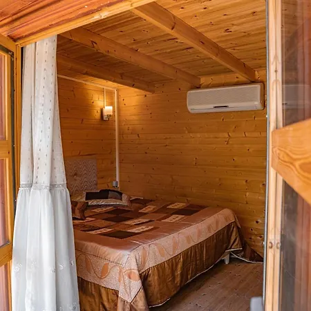 Κάμπινγκ Ipek Bungalov Camyuva